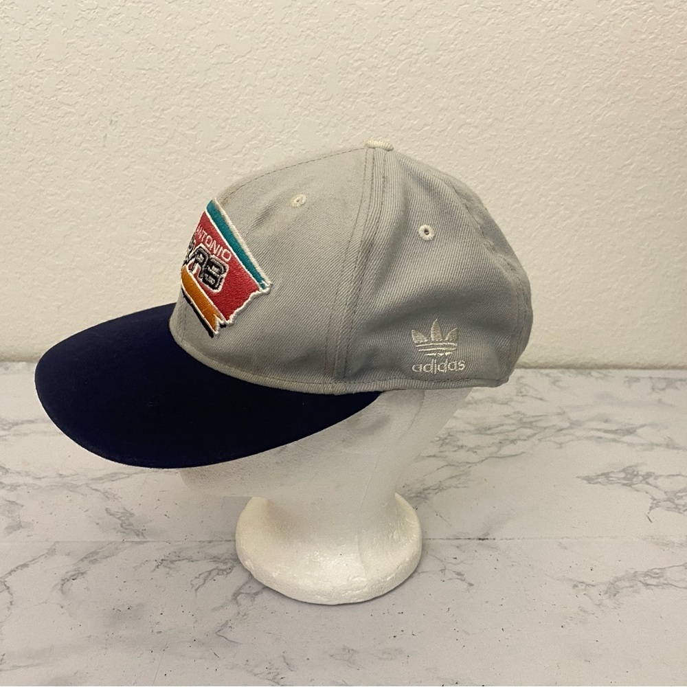 VINTAGE Adidas Nba San Antonio spurs Fitted Hat Mens S/M Basketball Throwback - Picture 2 of 7